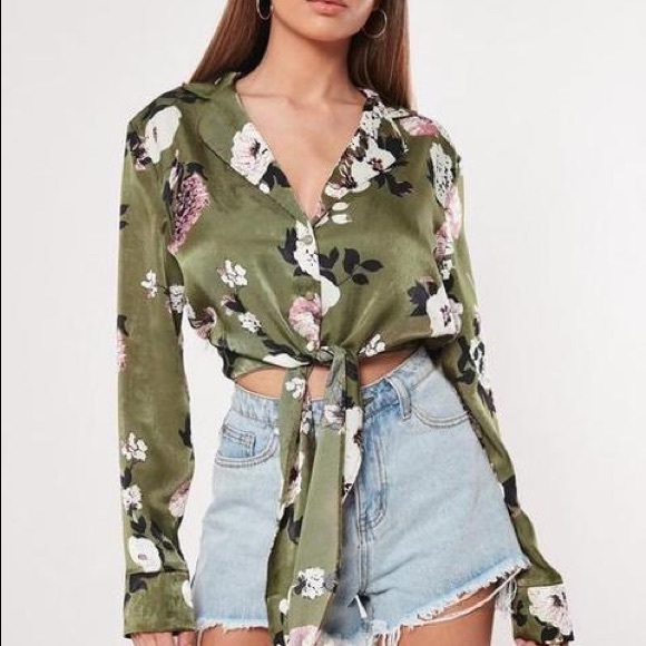 MISSGUIDED green floral print tie front blouse - Picture 1 of 2